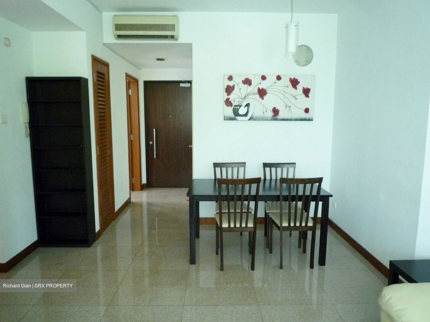 Papillon (D12), Apartment #557886051
